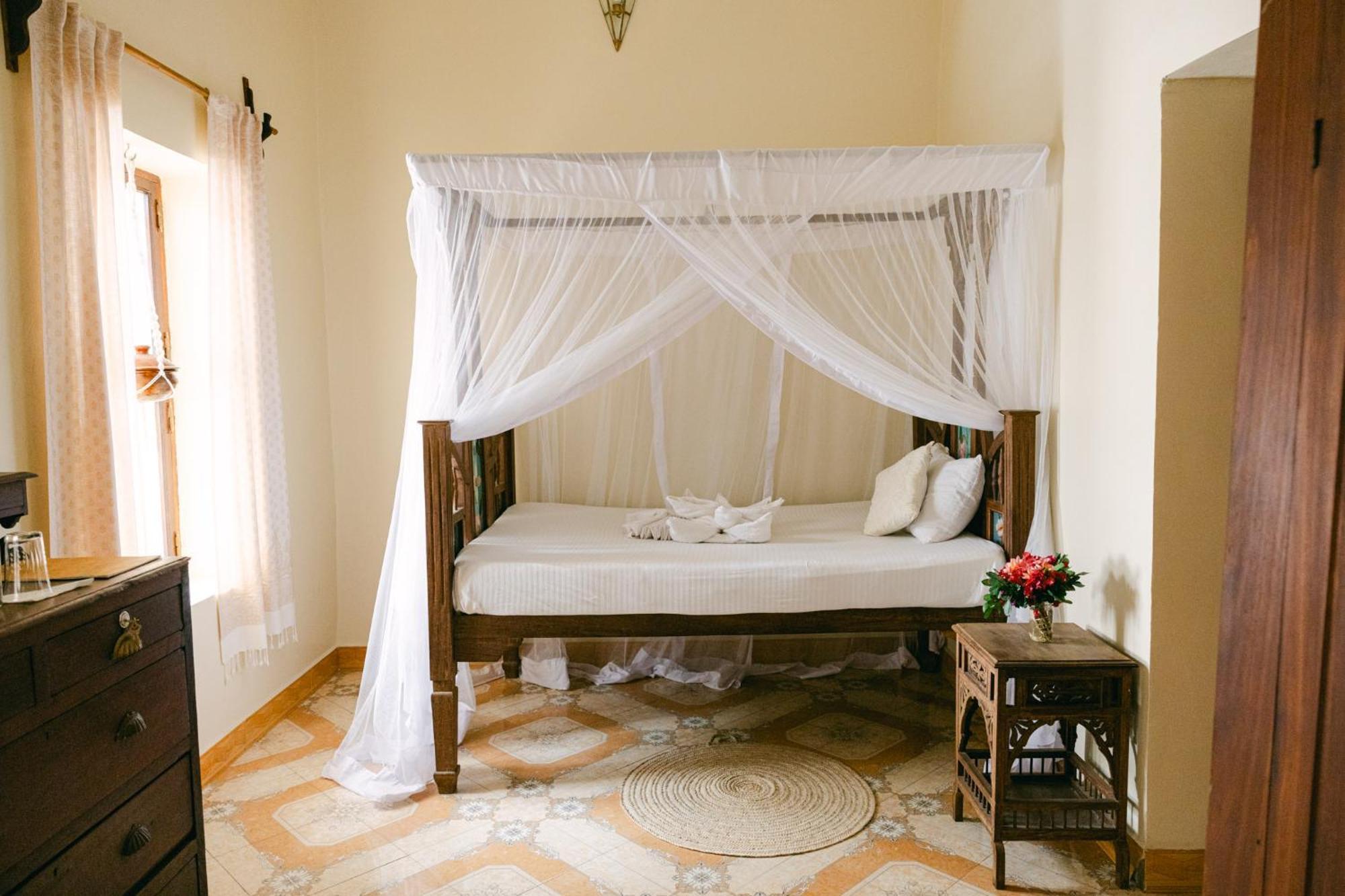 Bed & Breakfast Caravan Serai *